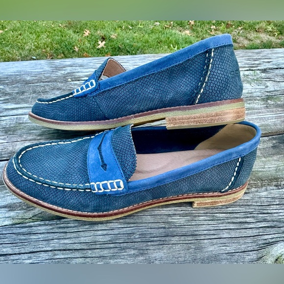 Sperry Blue Leather Loafers Women’s Size 6.5 - Picture 5 of 10
